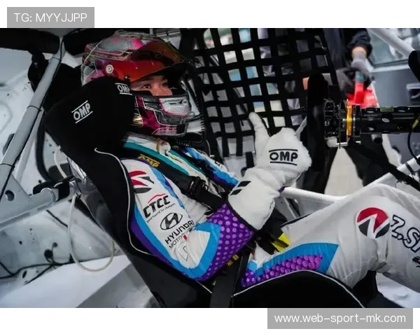 中国赛车手达成历史突破！首次登上国际领奖台