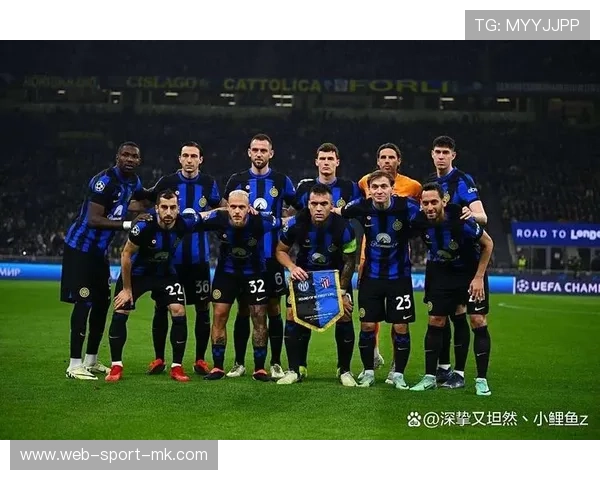 意甲老将重返首发阵容带动整体节奏提升,意甲元老合影 意甲老将重返首发阵容带动整体节奏提升,意甲元老合影