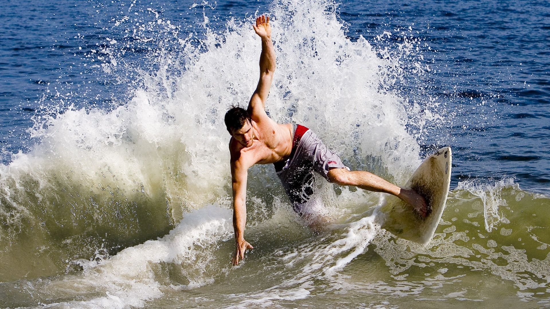 世界杯现场高潮不断:奇迹瞬间点燃全场热情,世界杯超燃视频